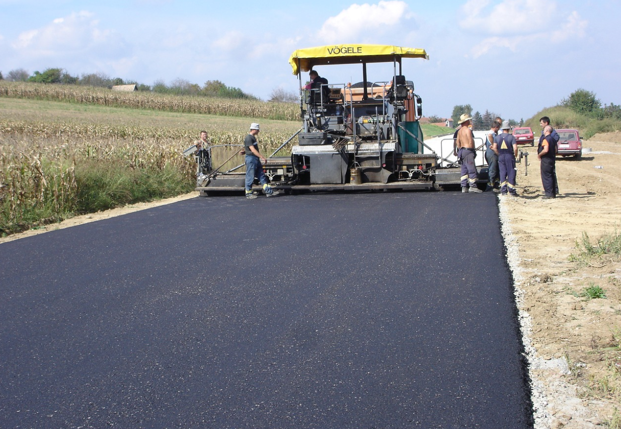 asphalt paving process