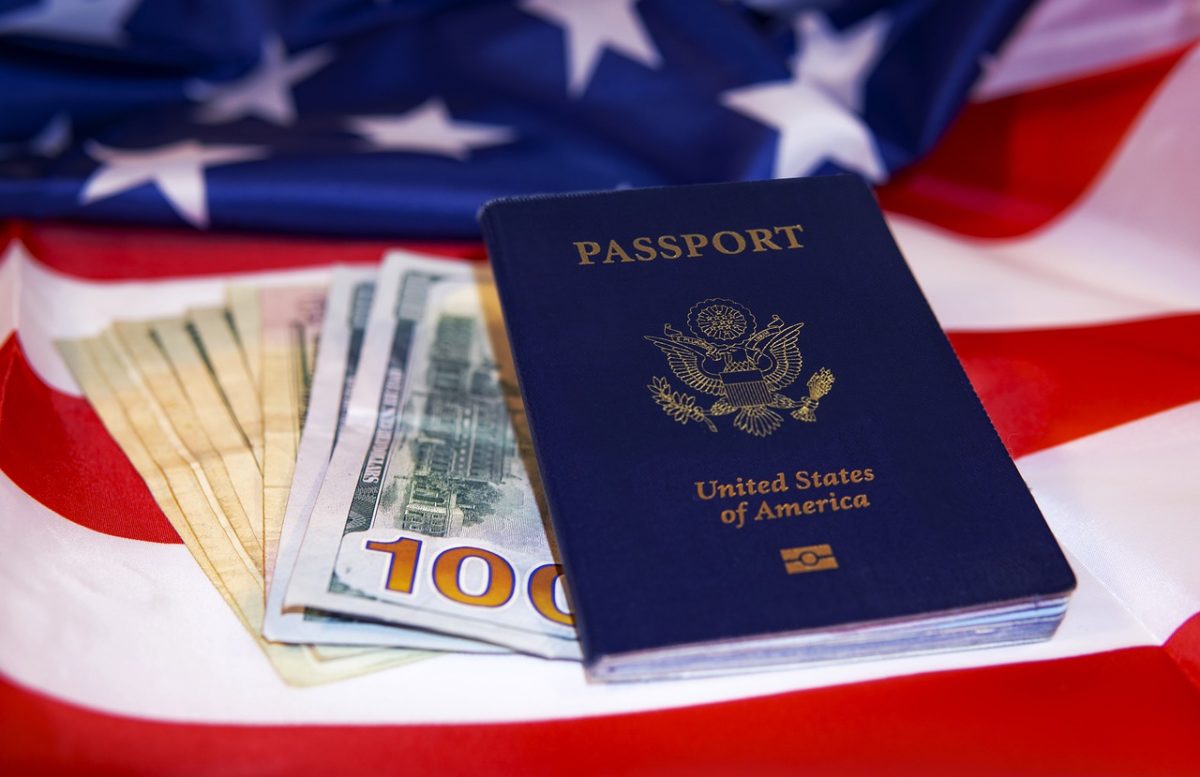How to Immigrate to a New Country: The Ultimate Guide